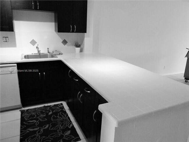 Foto del edificio - 7901 S Colony Cir