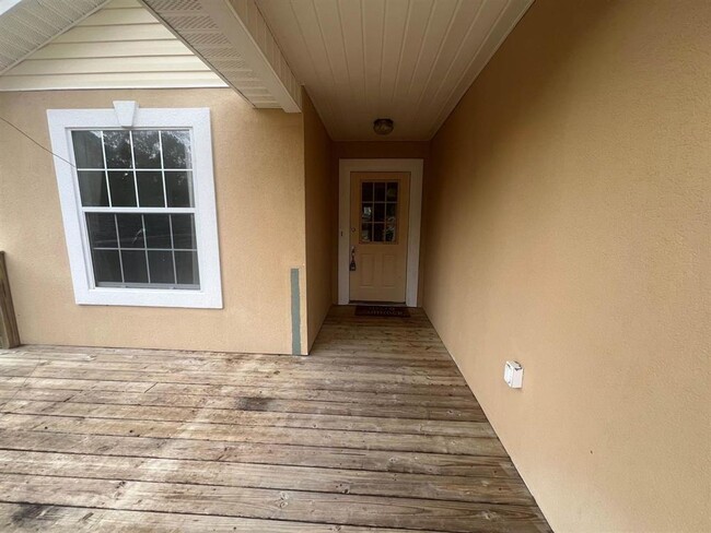 Building Photo - Charming Home Off Old St. Augustine Road