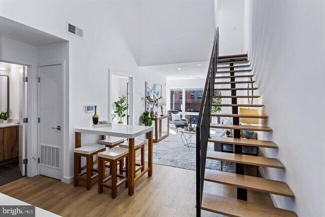 Foto del edificio - 3817 Georgia Ave NW