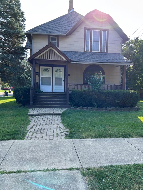 Building Photo - 23 N Channing St