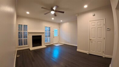 Building Photo - 12550 Piping Rock Dr