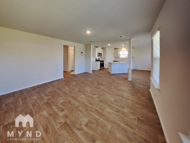 Building Photo - 918 Andean Emerald