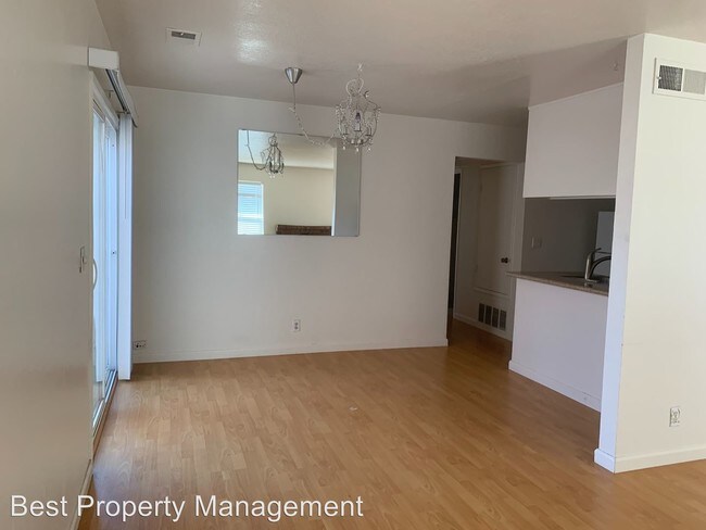 Building Photo - 3 br, 2 bath House - 3579 Lake Ontario Dr.