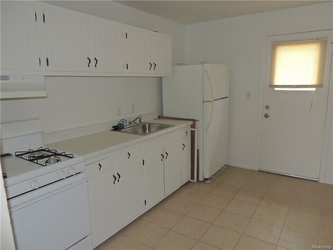 Foto del edificio - 35215 23 Mile Rd