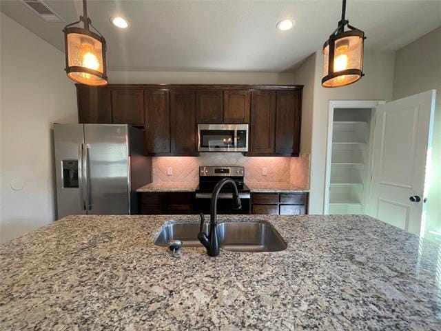 Building Photo - 807 Jameson St