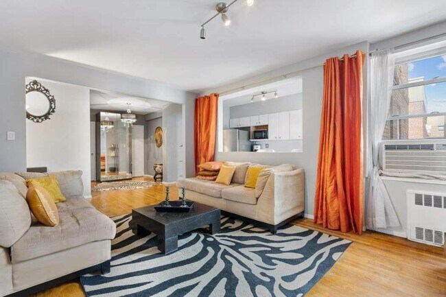 Foto del edificio - 3540 75th St