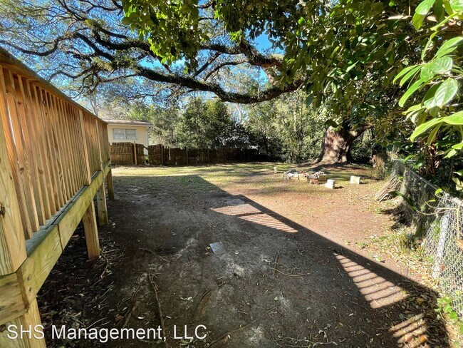 Foto del edificio - 5 br, 3 bath House - 1916 Blackburn Avenue