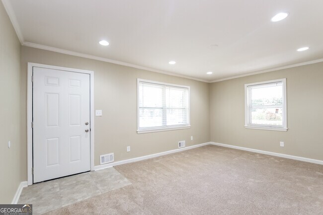Foto del edificio - 2309 Omaha Rd SW
