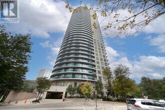Building Photo - 80 Absolute Ave