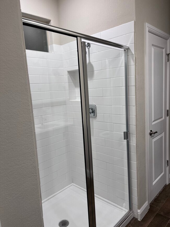 Building Photo - 500 Frenchpark Dr