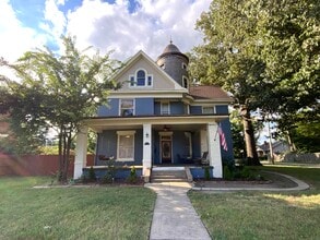 Building Photo - 1401 Jefferson St