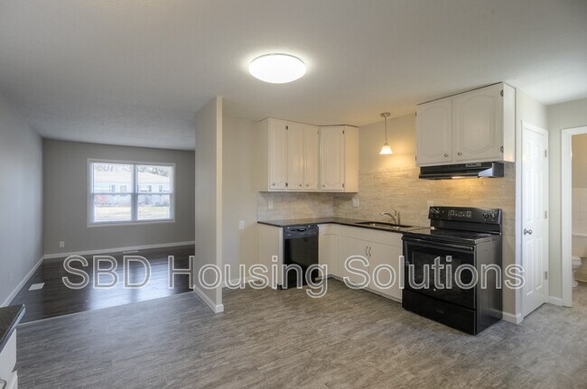 Foto del edificio - 9414 Lewis Ave