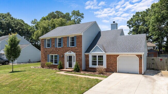 Building Photo - 745 Helmsdale Way