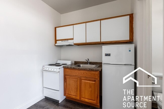 Photo - 3957 West Irving Park Road #305 Apartment