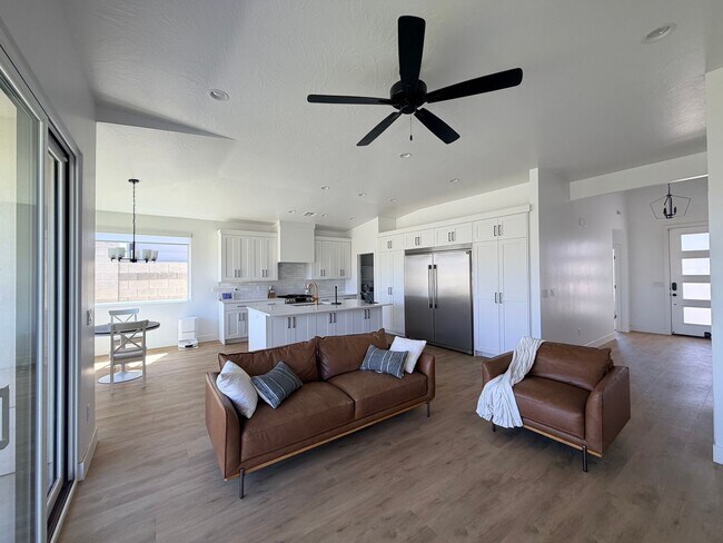 Foto del edificio - 3 Bedroom, 2 bath home.