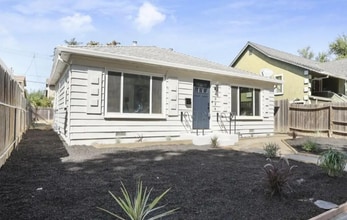 Building Photo - 4024 39th St