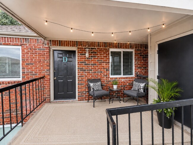 Foto del edificio - 5630 Brookview Ct