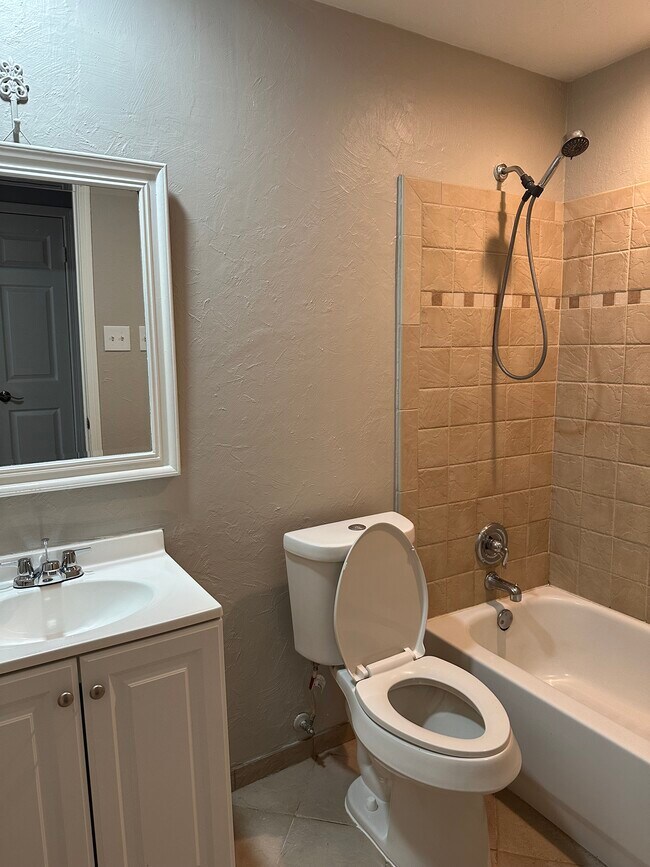 Foto del edificio - 14855 Easingwold Dr