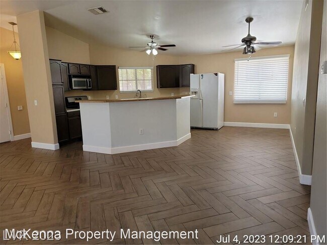 Building Photo - 2 br, 2 bath House - 5250 Panguitch Dr