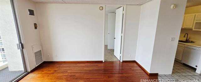 Building Photo - 400 Hobron Ln