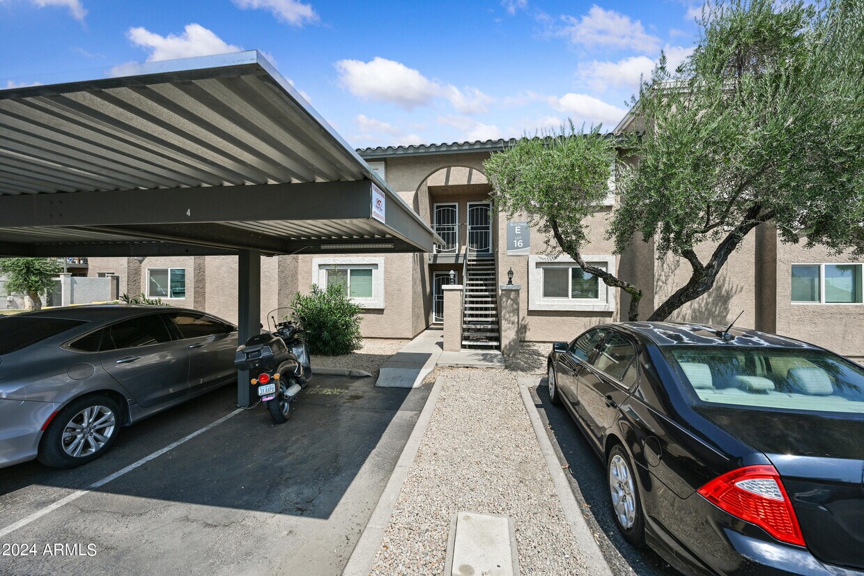 Foto principal - 1560 W Sahuaro Dr