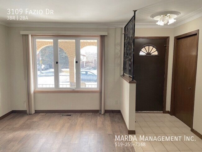 Photo du bâtiment - SPACIOUS 3 BED 2 BATH HOME IN GREAT SOUTH WINDSOR + UTILITIES!