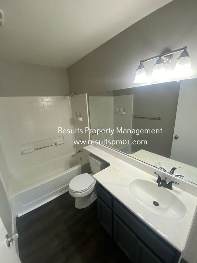 Foto del edificio - Rocklin 3 Bed 2 Bath Gem