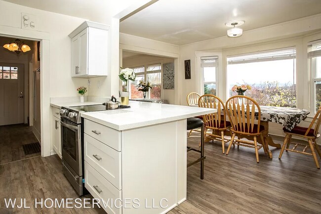 Foto del edificio - 3 br, 2 bath House - 2407 E Ward St