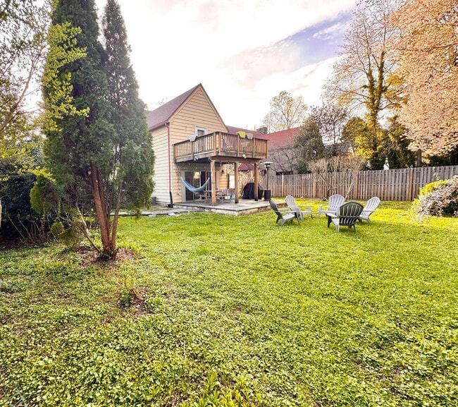 Foto del edificio - 611 Harvard Rd