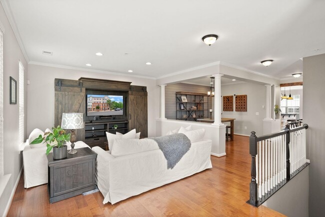 Foto del edificio - 9502 Lee Ct