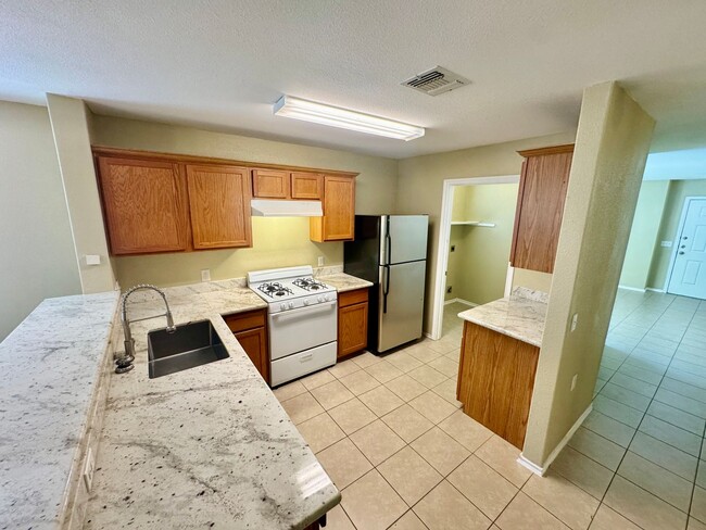 Foto del edificio - East Austin: 3BD 2BA House for Rent