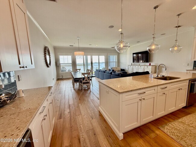 Foto del edificio - 2530 Beach Blvd