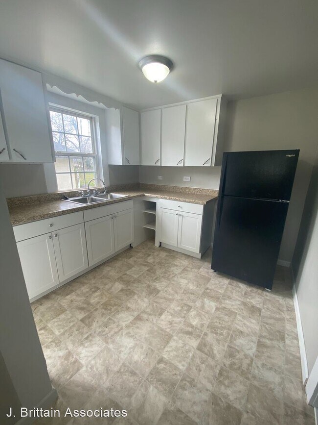 Building Photo - 3 br, 1 bath House - 130 Ora Road