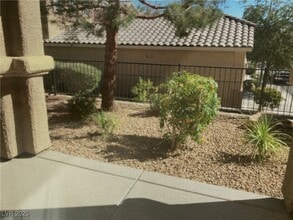 Building Photo - 9006 Ellenbrook St
