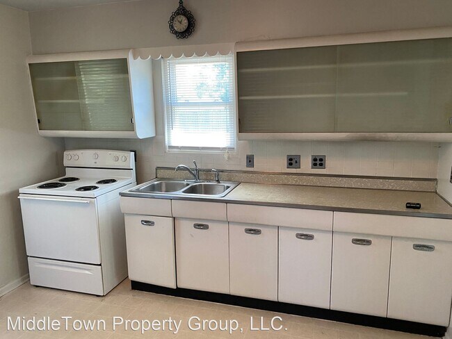 Foto del edificio - 2 br, 1 bath House - 1600 W Royale Dr.