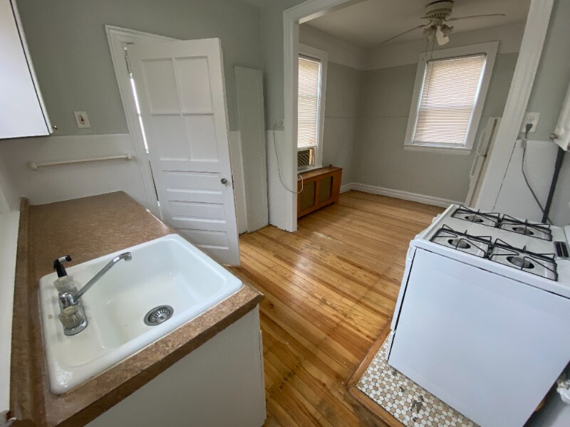 Foto principal - 2892 E 197th St