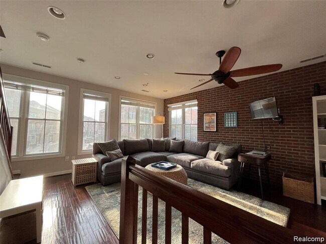 Foto del edificio - 519 Lewis St