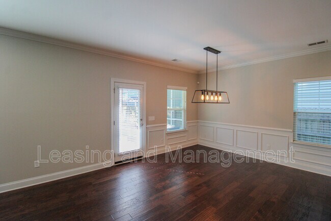 Foto del edificio - 1149 Sumner Ave