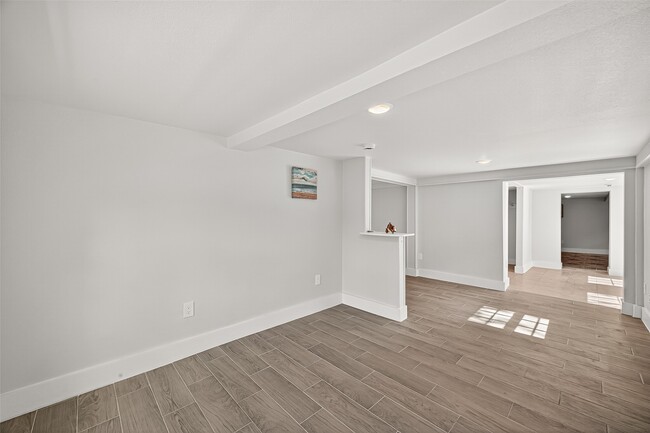 Building Photo - 1814 33rd St