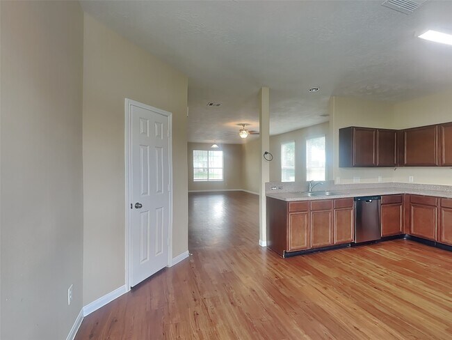 Foto del edificio - 2207 Steep Pine Tr