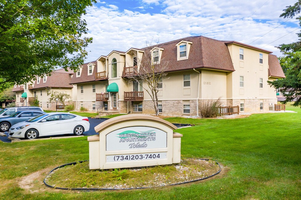 Foto principal - 2136 Stirrup Ln