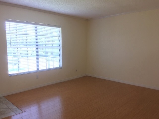 Building Photo - 24 Brigantine Ct