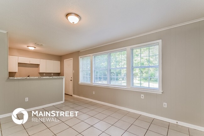 Building Photo - 3020 Capri St