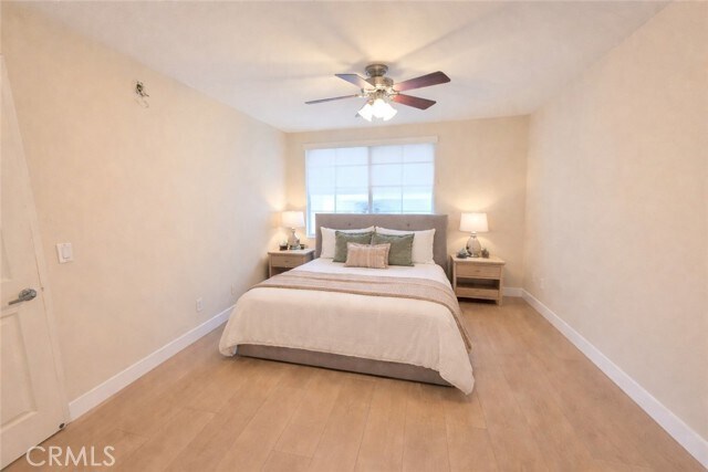 Foto del edificio - 5545 Canoga Ave