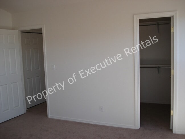 Building Photo - 4604 Pyramid Peak Dr