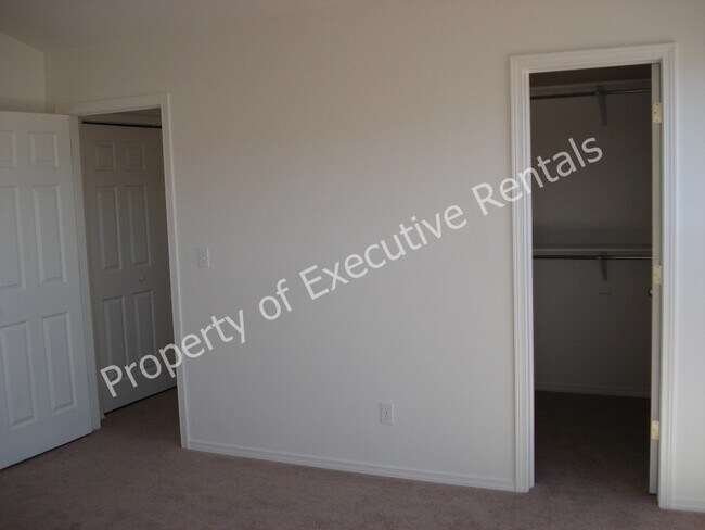 Foto del edificio - 4604 Pyramid Peak Dr