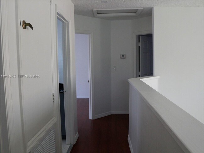 Foto del edificio - 17124 NW 10th St