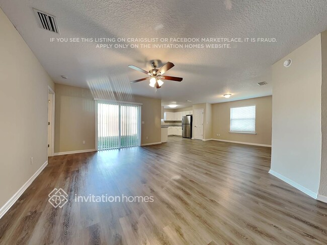 Building Photo - 78125 Saddle Rock Rd