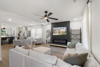 Building Photo - 2212 Weyland Ave