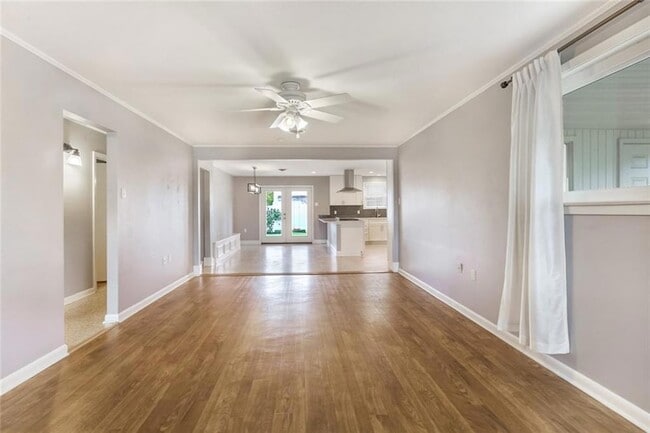 Building Photo - 561 E William David Pkwy